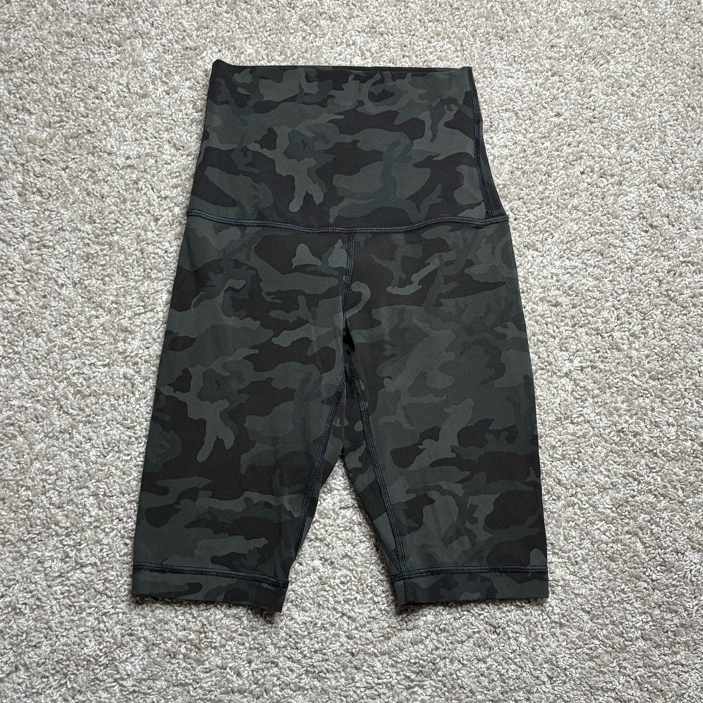 Lululemon Align Super High Rise Short *10"
